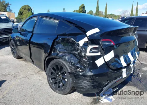 2021 Tesla Model Y Long Range Dual Motor All-Wheel Drive from USA, damaged, VIN 5YJYGDEE8MF091553